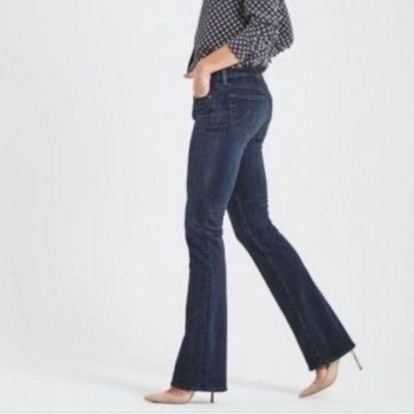 Adriano Goldschmied "The Club" Well-Fitted Flare Jeans - 29R - Picture 1 of 14